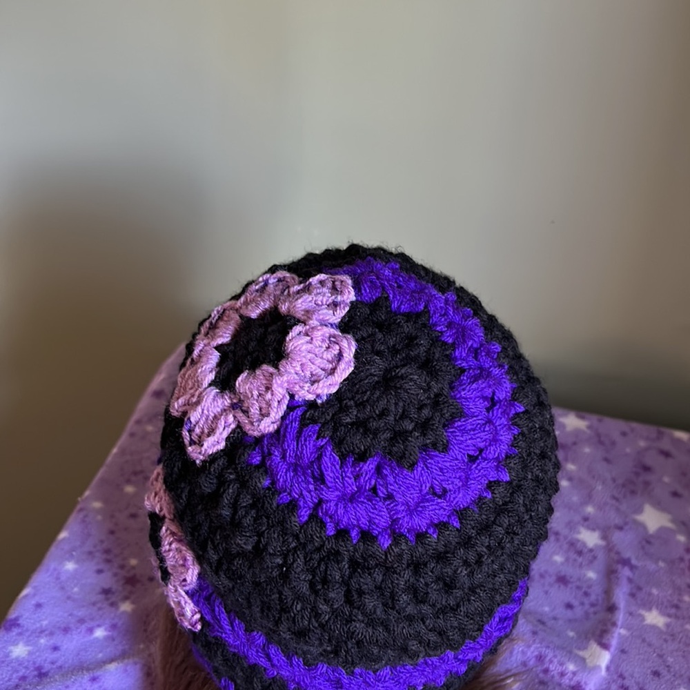 Crochet flower beanie double strings acrylic yarn medium new - Picture 5 of 6
